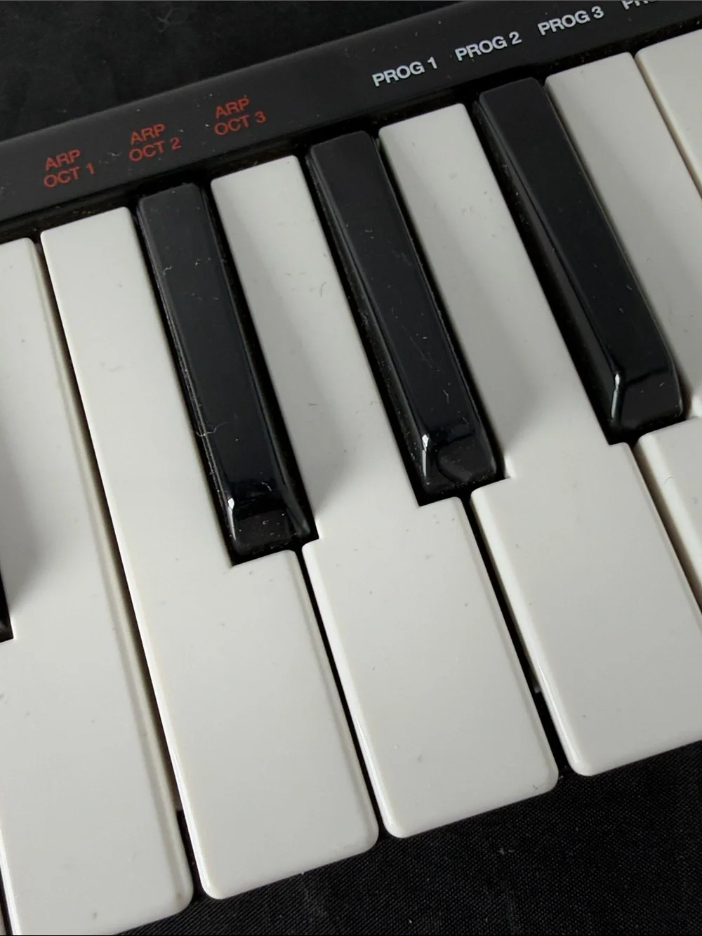 AKAI professional LPK25 (Laptop Performance Keyboard)